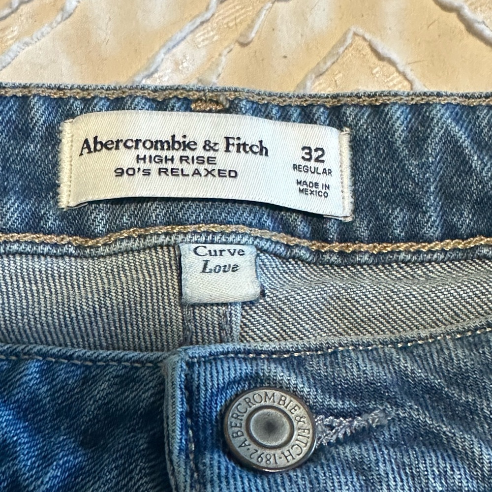 Abercrombie & Fitch Women's Denim High Rise Jeans